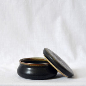 Carl-Harry Stålhane for Rörstrand Ateljé stoneware lidded bowl - Sweden 1950s