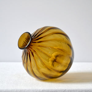 Vintage amber glass vase - 1930s-AVVE.ny