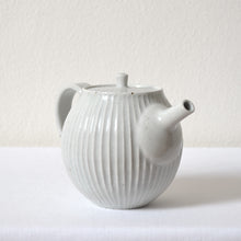 Load image into Gallery viewer, Ceramic teapot - Japan