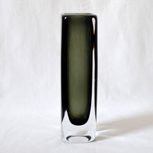 Load image into Gallery viewer, Nils Landberg for Orrefors glass sommerso Dusk series vase - Sweden 1958