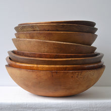 Load image into Gallery viewer, Munising medium maple wood bowl - Michigan, USA 1930s-AVVE.ny