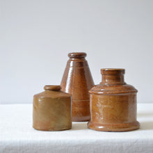 Load image into Gallery viewer, Set of 3 antique ink wells - England, Victorian era (1800s)-AVVE.ny